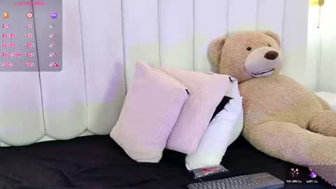 ela_ebony_ online show from August 7, 12:43 am