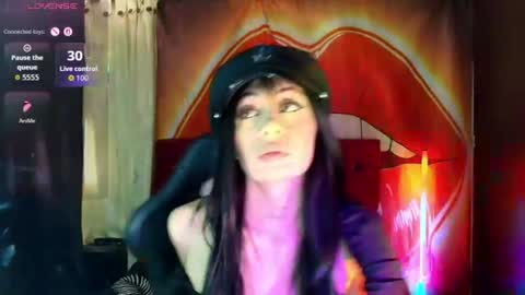 ELA  online show from August 5, 2:59 pm