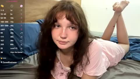 Ela online show from July 17, 8:31 pm