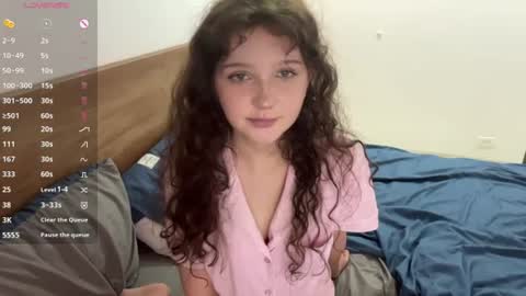 Ela online show from July 30, 7:53 pm
