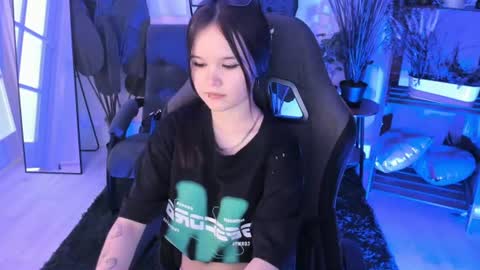 Your sweet girl online show from August 5, 9:13 pm