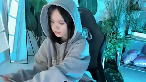 Your sweet girl online show from August 16, 11:31 pm
