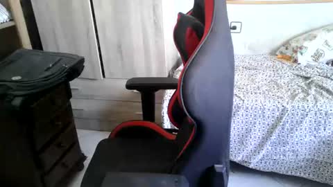 elamordeyuli online show from August 14, 3:15 pm