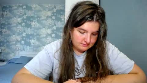Elanis online show from August 4, 10:56 am