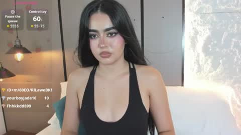 elara_bloom_ online show from August 6, 6:56 am