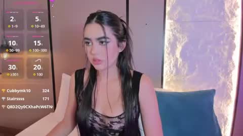 elara_bloom_ online show from August 7, 6:46 am