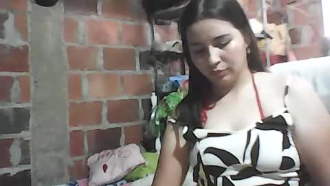 elara_gril online show from August 12, 5:59 pm