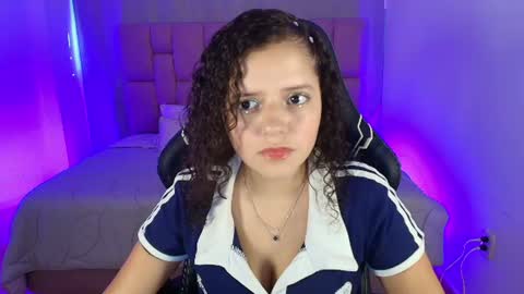 ELARA online show from August 7, 8:42 pm