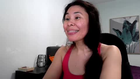 elaramuse_ online show from August 3, 10:22 am