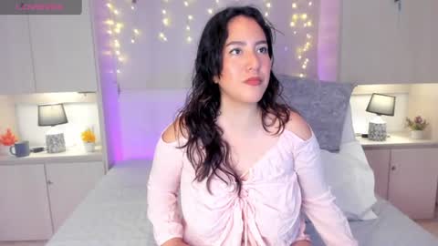 elarey_ online show from August 8, 12:16 pm