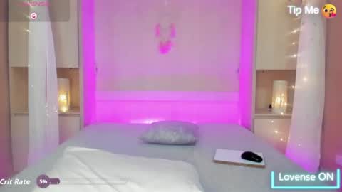 elarey_ online show from August 14, 6:22 pm