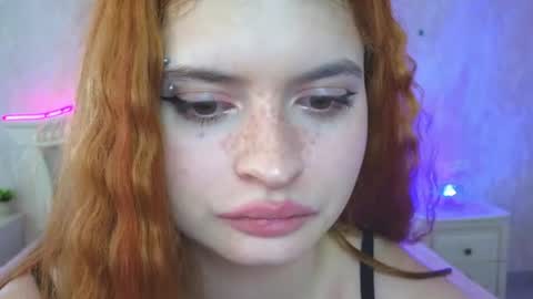 elariscrowe online show from August 11, 2:30 pm