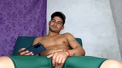 elchocorrat online show from August 5, 12:41 am