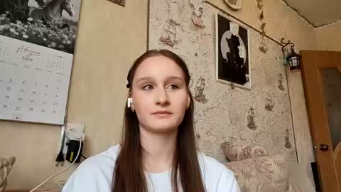 eldoralamme online show from August 4, 6:10 am