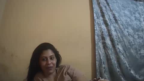Isabella online show from March 17, 8:25 pm
