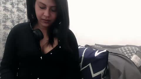 Isabella online show from August 2, 12:50 am