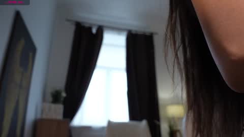Jess online show from August 14, 10:30 am