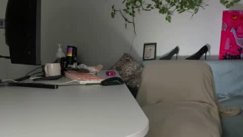 love 3d online show from July 31, 10:21 am