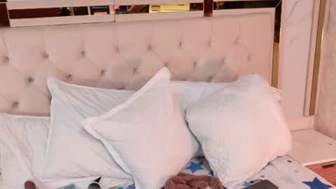 Elena online show from August 14, 7:06 pm