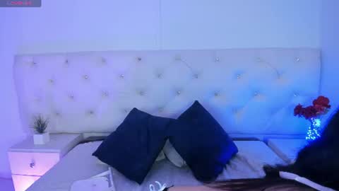 elena_tylor online show from August 3, 1:18 pm