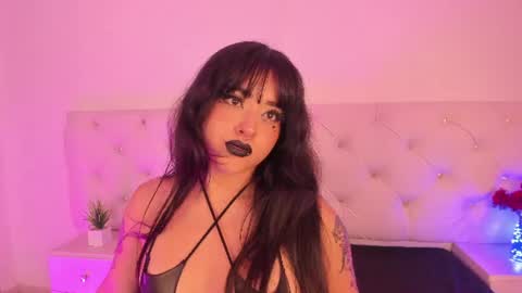 elena_tylor online show from August 4, 6:27 pm