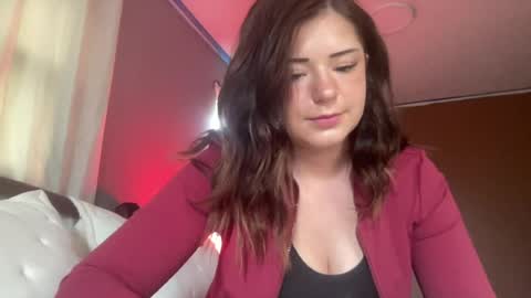 elenasteele online show from August 17, 12:43 pm