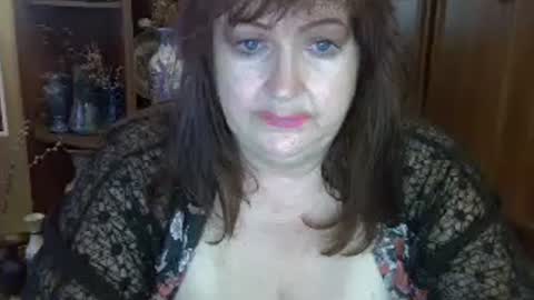 ElenaZed online show from August 12, 9:00 am