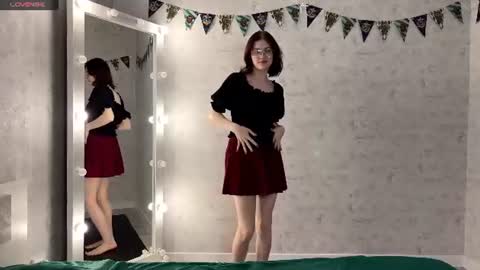 Annie PVT IS OPEN online show from August 6, 9:36 pm