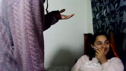 elflaco_6969 online show from July 23, 4:26 am