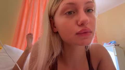 Kate online show from August 8, 5:40 am