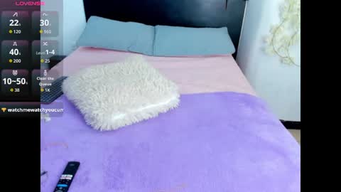 Elizabeth online show from August 15, 4:44 pm