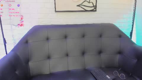 Eliza online show from August 10, 7:04 pm