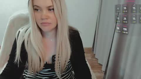 Ella online show from July 30, 8:54 am