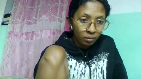 eliah193653 online show from August 4, 8:44 am