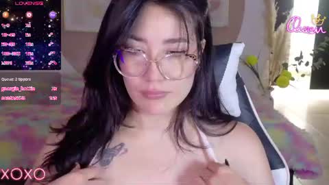 eliiih_ online show from July 21, 6:21 pm