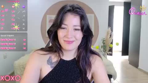 eliiih_ online show from August 6, 6:40 pm