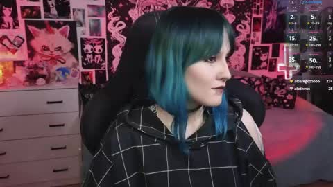 Elika online show from May 2, 11:31 pm