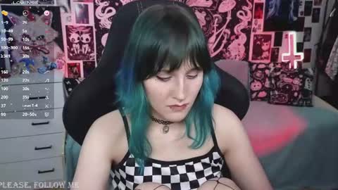 Elika online show from August 7, 8:42 pm