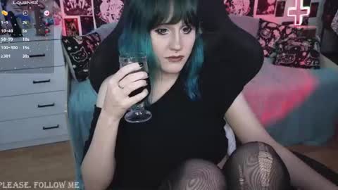 Elika online show from August 9, 8:43 pm