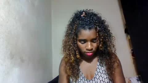 elina981 online show from August 3, 7:59 am