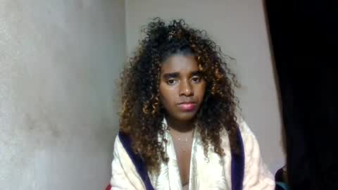 elina981 online show from August 5, 7:23 pm