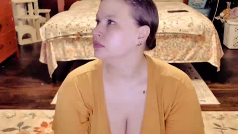 ElinaReign online show from June 1, 9:51 pm