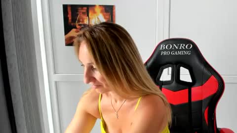 Milena online show from August 4, 12:46 pm