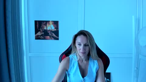 Milena online show from August 10, 7:54 am