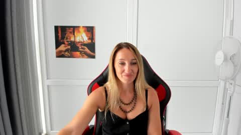 Milena online show from August 14, 10:08 am