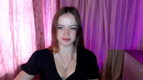 ElinaStar online show from July 22, 9:00 am