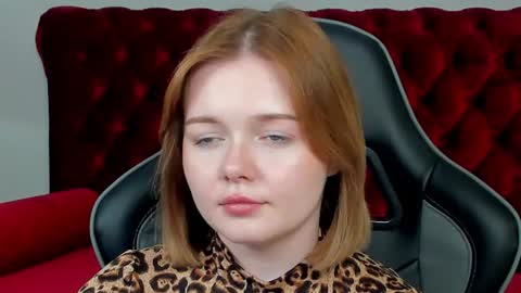 elinavale online show from July 18, 1:12 pm