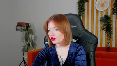 elinavale online show from July 20, 5:05 pm
