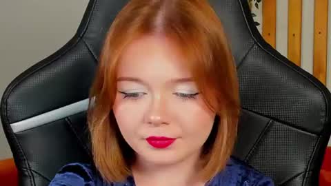 elinavale online show from July 20, 6:11 pm