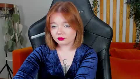 elinavale online show from July 20, 7:17 pm